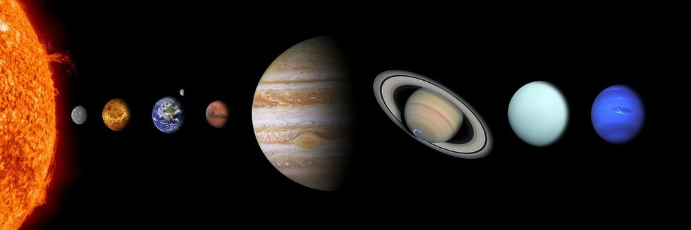 太陽系の惑星が並ぶイメージ