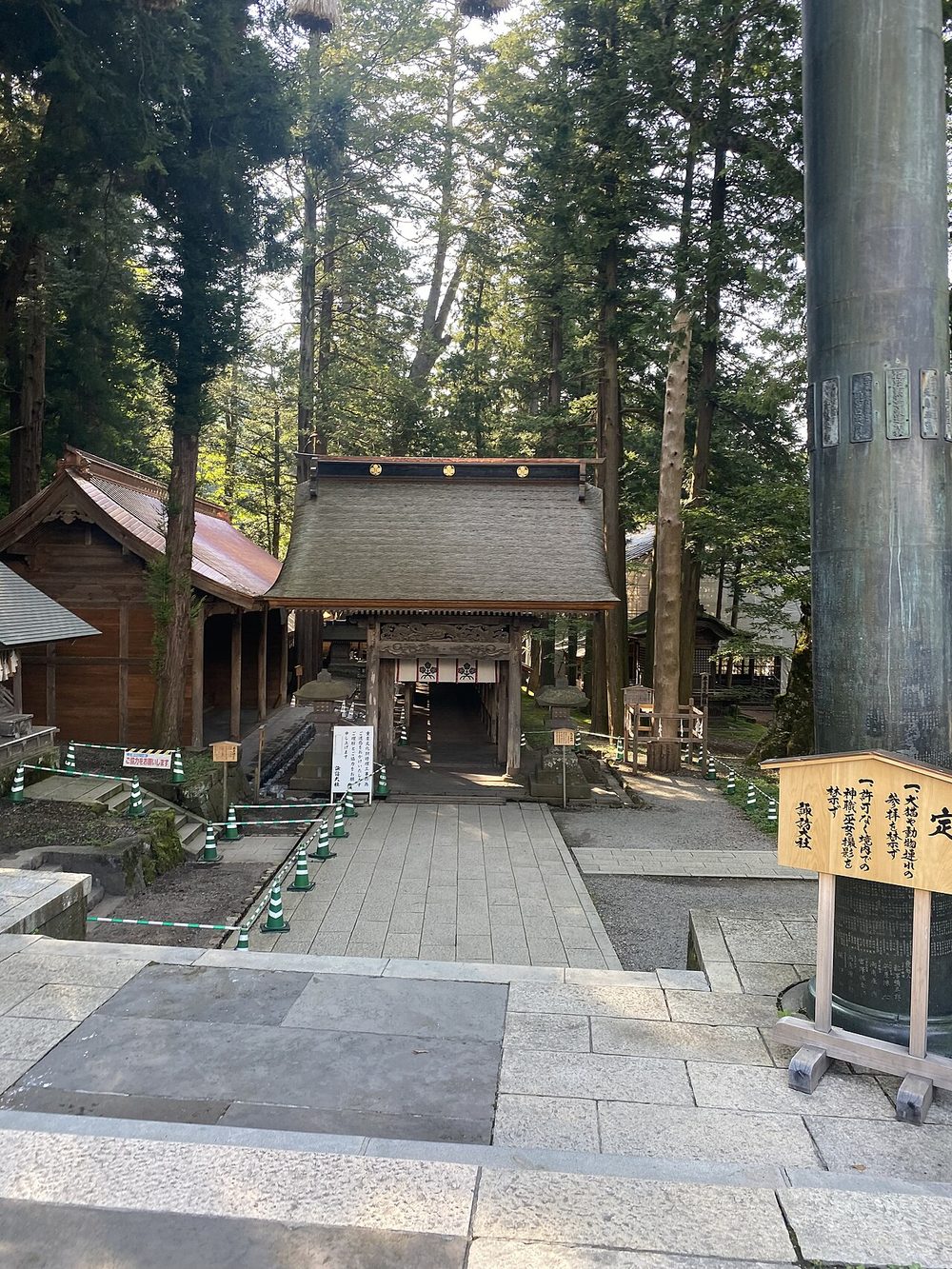 建御名方神を祀る諏訪大社本宮