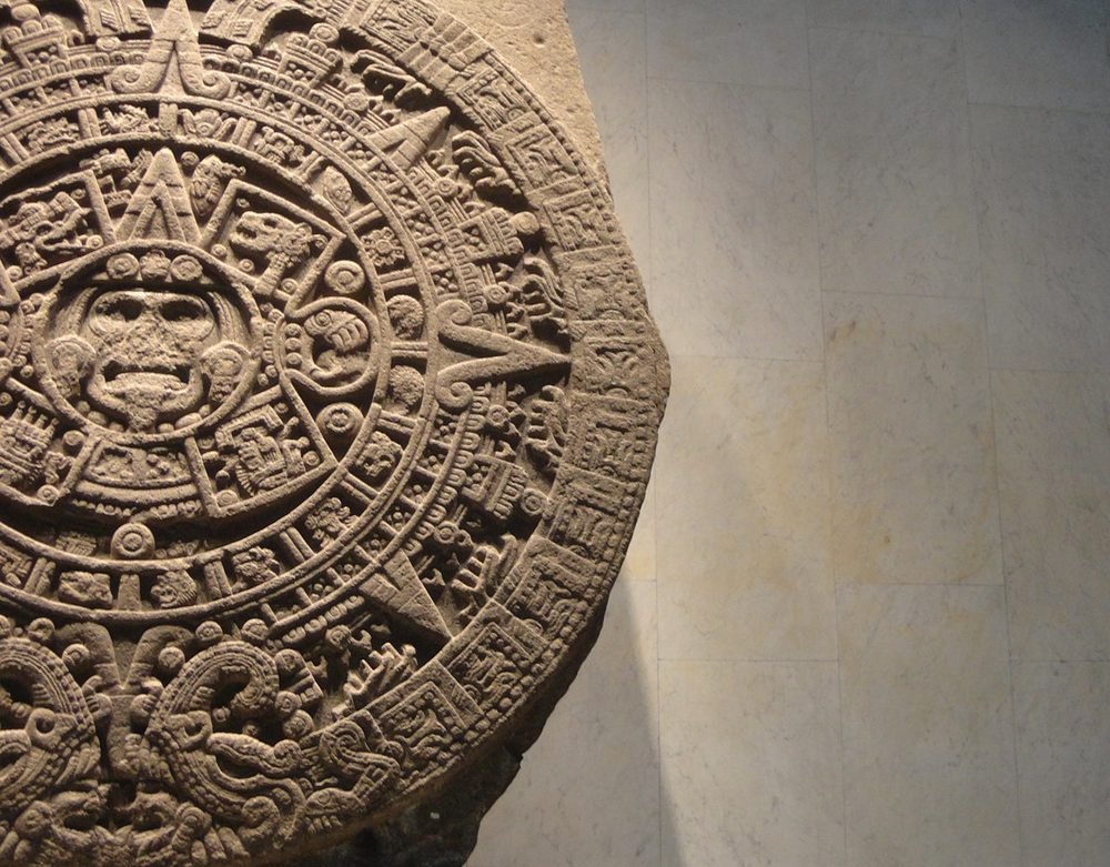 トナティウ アステカの太陽の石