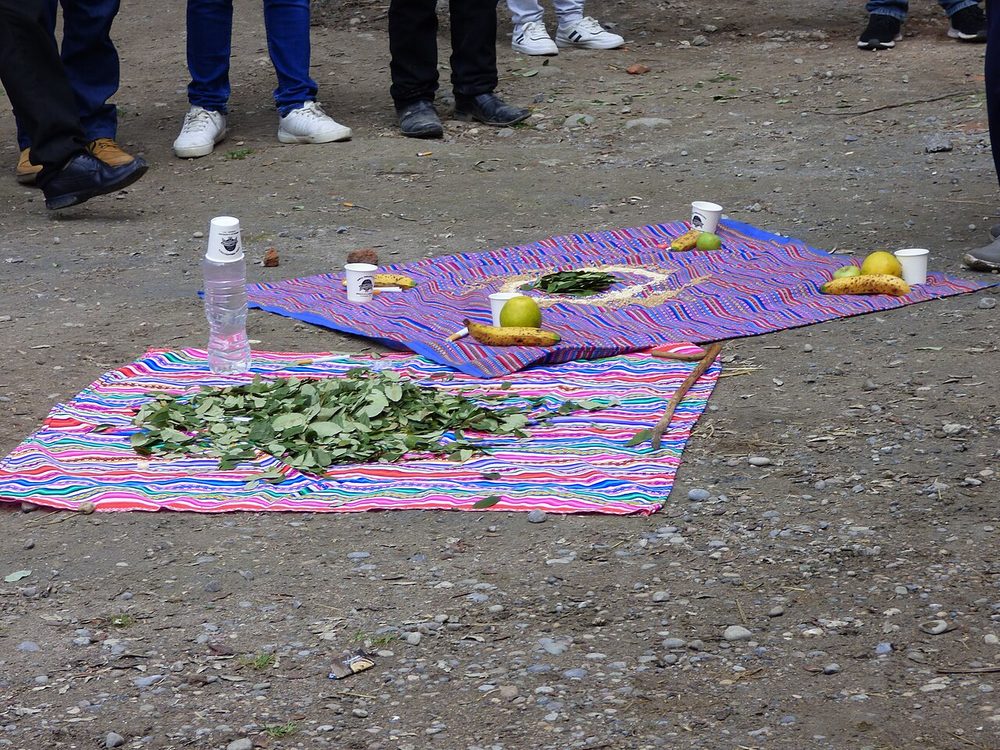 パチャママへの捧げ物 アンデスの儀式