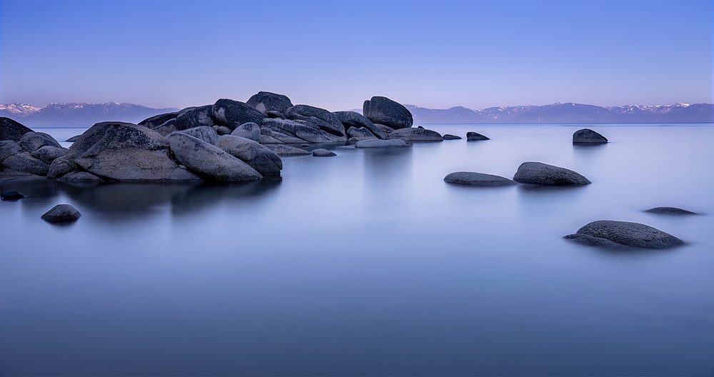 タホ湖 アメリカ ネバダ シエラネバダ山脈の高山湖