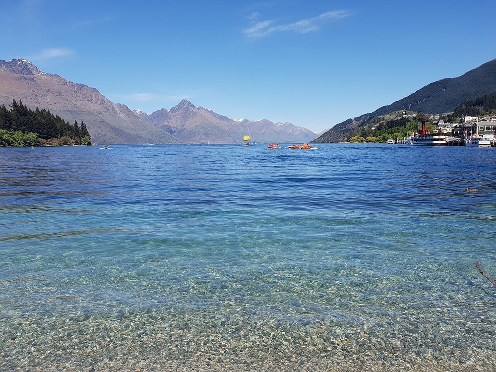 ワカティプ湖 ニュージーランド クイーンズタウン S字型