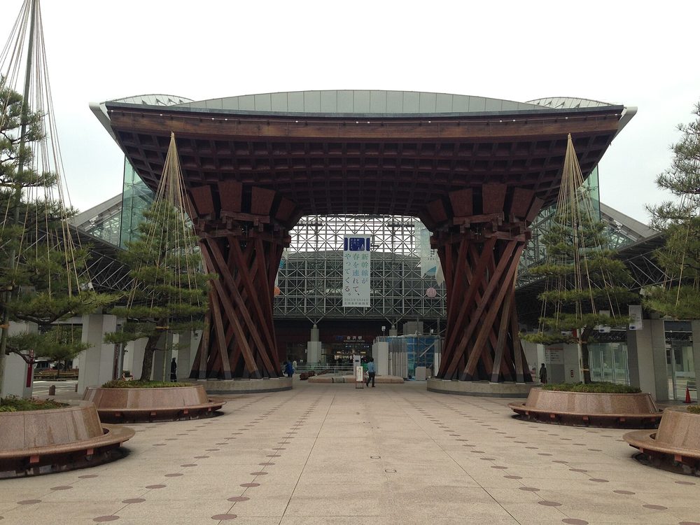 金沢駅 鼓門