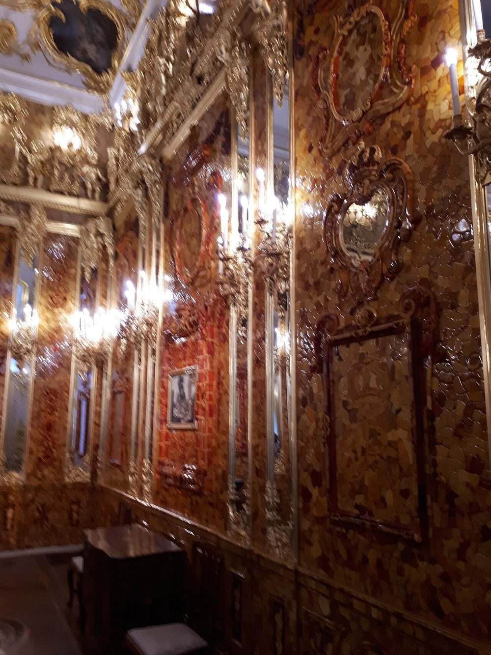 復元された琥珀の間（エカテリーナ宮殿）