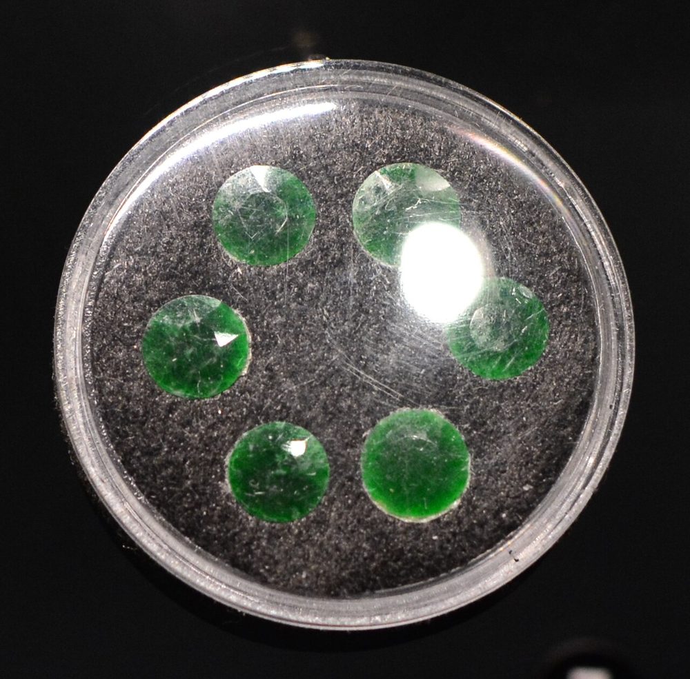 インペリアル・ジェダイト ビルマ翡翠ラウンドカット