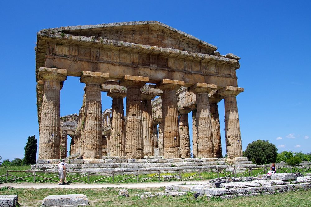 古代ギリシャの神殿（パエストゥムの遺跡）